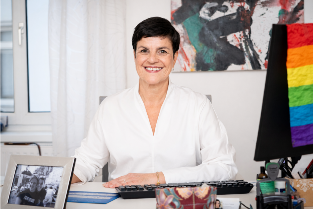 Dr. Ruth Pöchacker